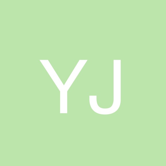 Profile Picture of Yasameen Jasim (@yasameenjjasim) on Poshmark