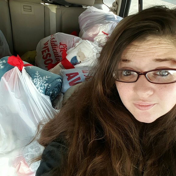 Profile Picture of Cassie Cisler (@ccisl532232) on Poshmark