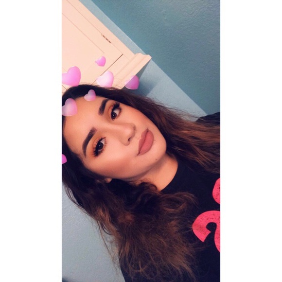 Profile Picture of Jasmine Mota (@jayymotaaa) on Poshmark