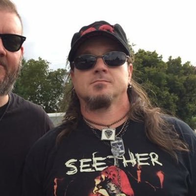 Profile Picture of Kenny Dotson (@DotDotKDDot) on Twitter