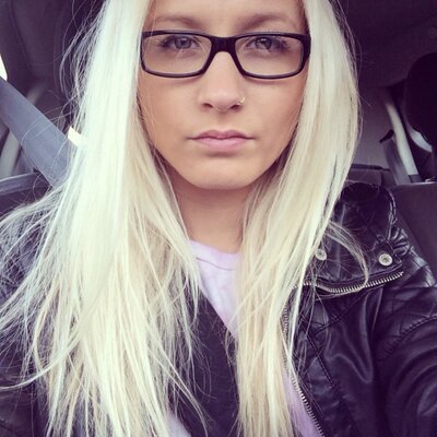 Profile Picture of Chloe Dawes (@ChloeDawes1) on Twitter