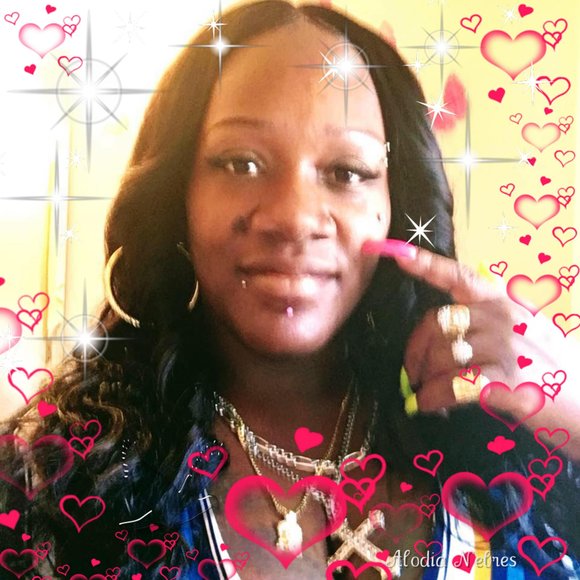 Profile Picture of Andreca Epps (@andreca_epps) on Poshmark