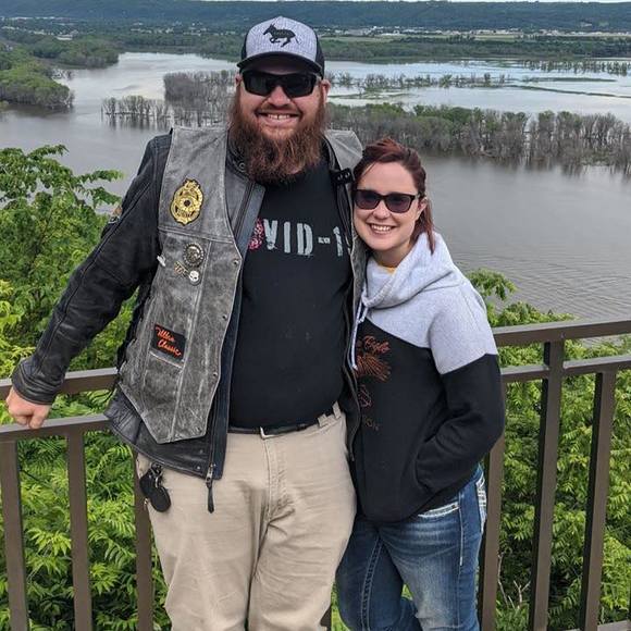 Profile Picture of Donna Dumdei (@dumdei94) on Poshmark