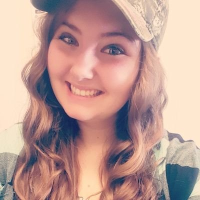 Profile Picture of Miranda Hall (@MirandaH2479) on Twitter