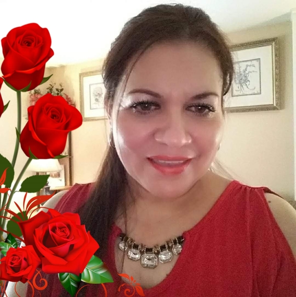 Profile Picture of Sandra Cabrera (@sandracabrer651) on Poshmark