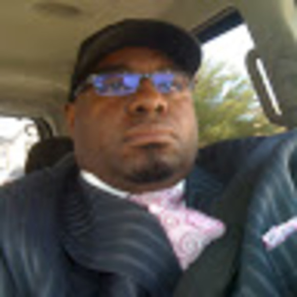 Profile Picture of Kevin Workman (@paskwork) on Poshmark