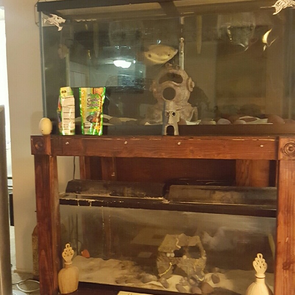 Profile Picture of Tonya Kimball (@tonyak64) on Poshmark