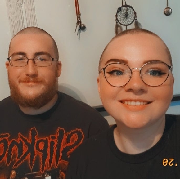 Profile Picture of Marisa Liaszenik (@fapulous) on Poshmark