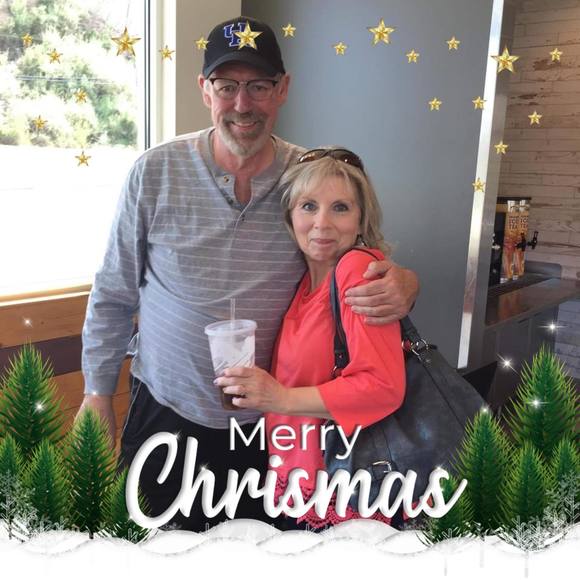 Profile Picture of Vicky Clapper (@vickyclapper) on Poshmark