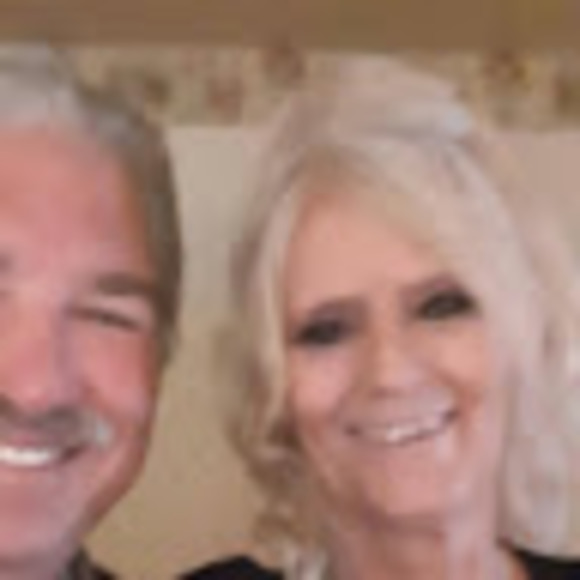 Profile Picture of Cindy Tanski (@cindytanski88) on Poshmark