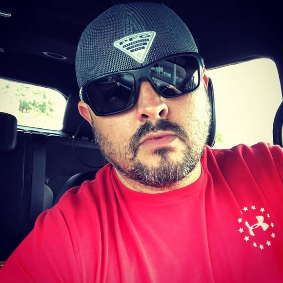Profile Picture of Justin Warf (@jkwarf) on Poshmark