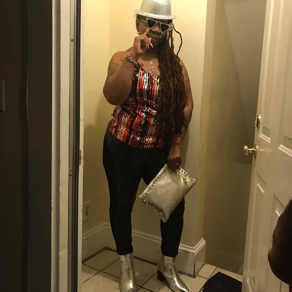 Profile Picture of Yolanda West-hines (@queenlonda66) on Poshmark