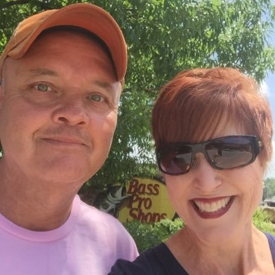Profile Picture of Steve Kim Hornsby (@SteveKimHornsb2) on Twitter