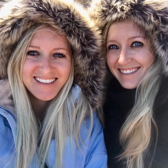 Profile Picture of Courtney Thaxton (@cet8414) on Poshmark