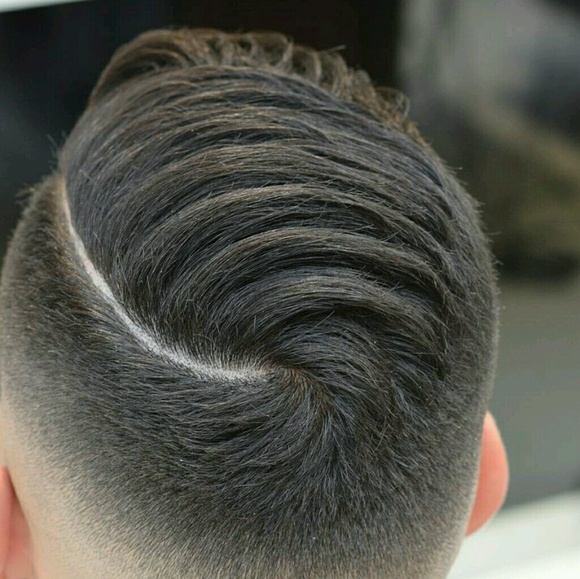 Profile Picture of Jonathan Naranjo (@jonnyboy211) on Poshmark