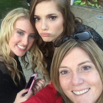 Profile Picture of Kim Potter (@potterdkas) on Twitter