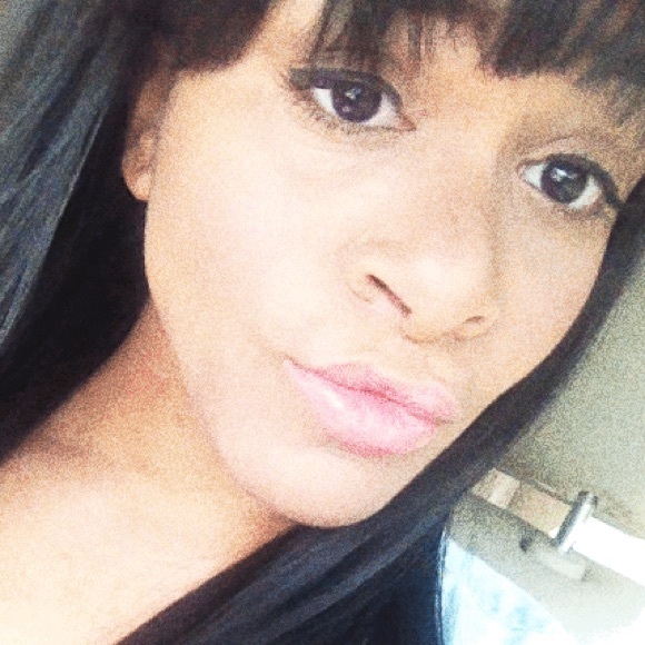 Profile Picture of Alexis Archer (@slaydashian) on Poshmark