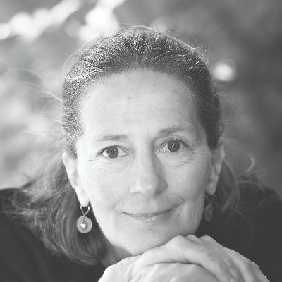 Profile Picture of Meredith Hall (@MerHallBooks) on Twitter