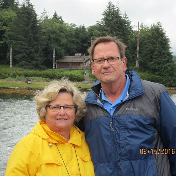 Profile Picture of Janet Batog (@janetbatog) on Poshmark