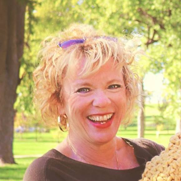 Profile Picture of Anita Wiechman (@anitawiechman) on Poshmark