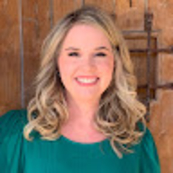 Profile Picture of Carol Ray (@drcarolray) on Poshmark