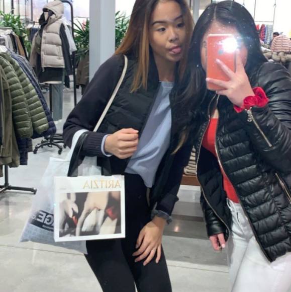 Profile Picture of Ada Huang (@adahuang973) on Poshmark