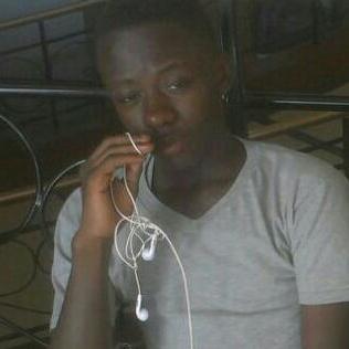 Profile Picture of Aj Àndre Lemon (@ThrobHart) on Twitter