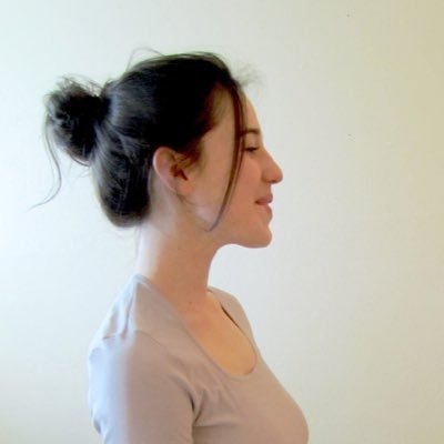 Profile Picture of Anika Larson (@aniknikjade) on Twitter