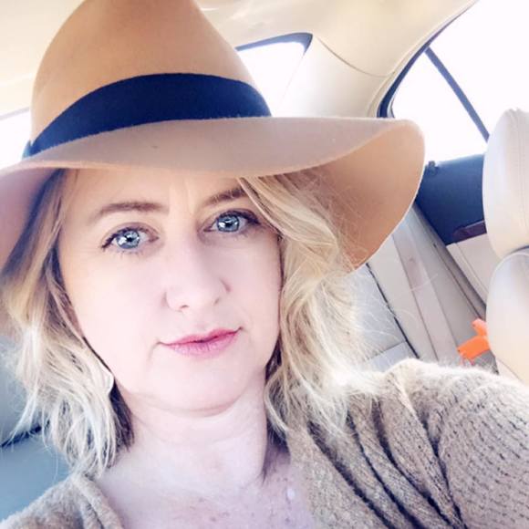Profile Picture of Sherri Wallace (@swallace123) on Poshmark