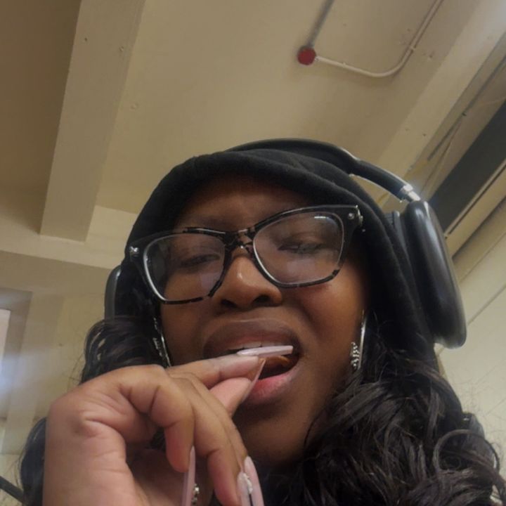 Profile Picture of Candy Bradshaw (@@candybradshaw) on Tiktok