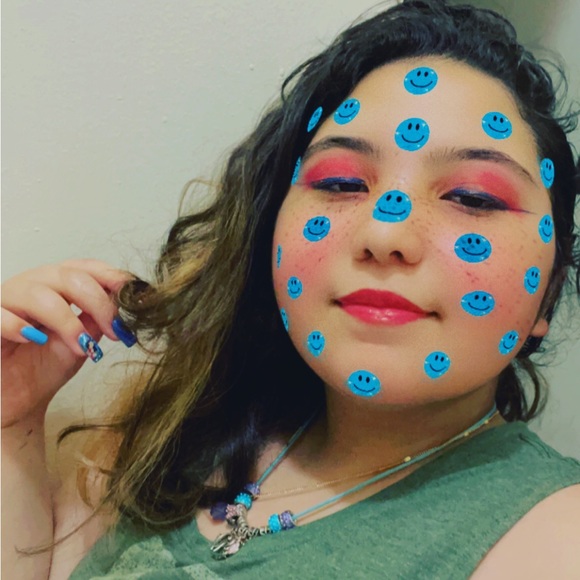 Profile Picture of Safia Karashqah (@safiakarashqah) on Poshmark