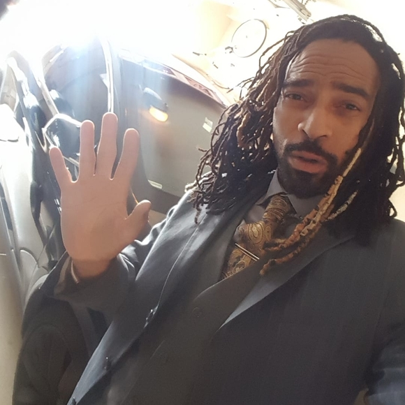 Profile Picture of Julian Sapp (@juliansapp) on Poshmark