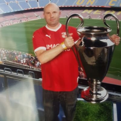 Profile Picture of Neil Dixon (@dickostfc) on Twitter