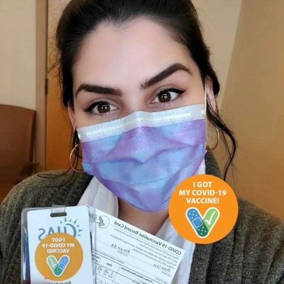 Profile Picture of Amanda Hansen (@finallyahansen) on Poshmark