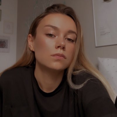 Profile Picture of 𝐩𝐨𝐫𝐭𝐨 (@esther_5121) on Twitter