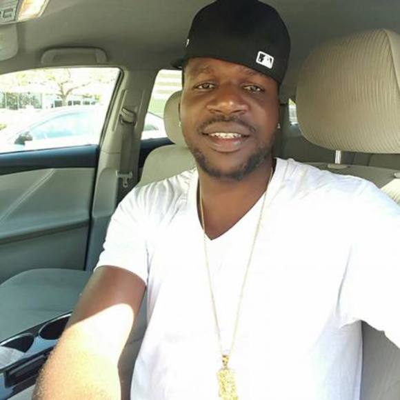 Profile Picture of Sheldon Walker (@maxx31) on Poshmark