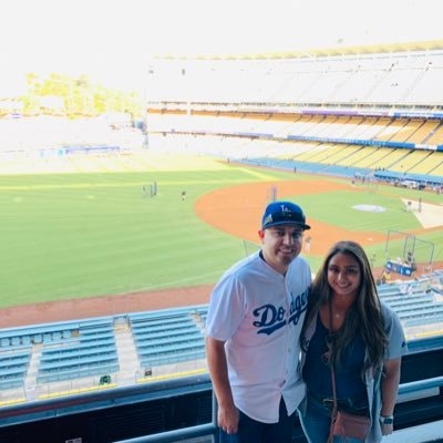 Profile Picture of Amanda Lopez (@_MandaaNikole) on Twitter