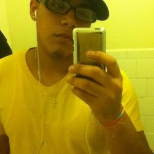 Roberto Reyes - Myspace Profile Picture of Roberto Reyes (@vzet11dij) on Myspace