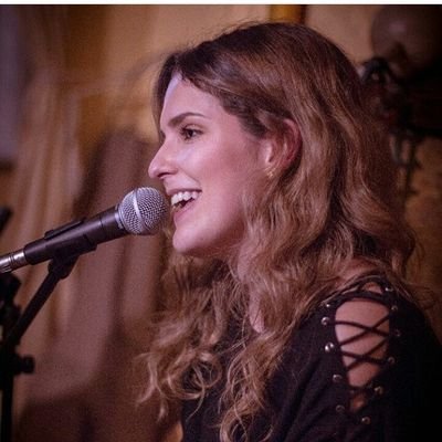 Profile Picture of Maria McCausland Col (@MariaMcColombia) on Twitter