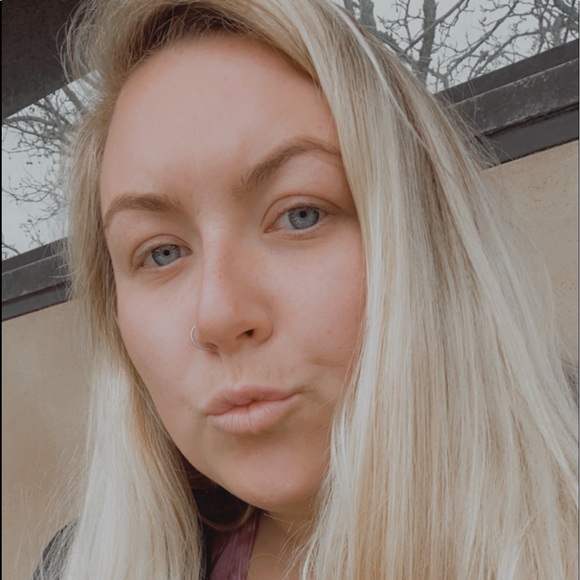 Profile Picture of Kayli Lehmer (@kaylilehmer) on Poshmark