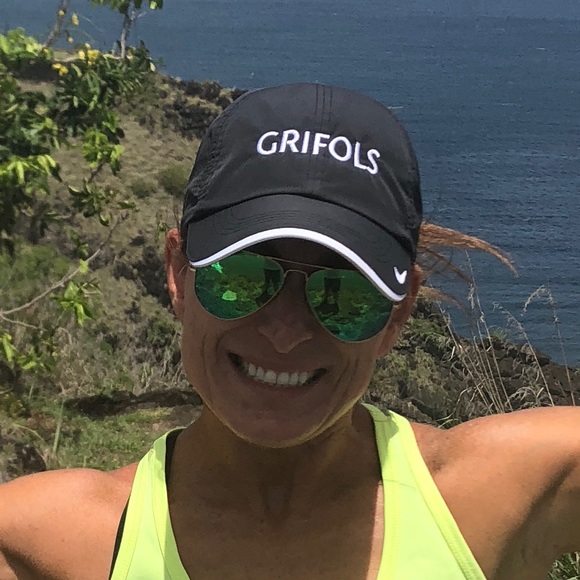 Profile Picture of Amy Kallner (@amybkallner) on Poshmark