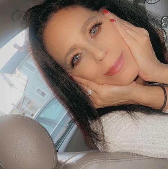 Profile Picture of Kathryn Basenback (@kbasenback) on Poshmark