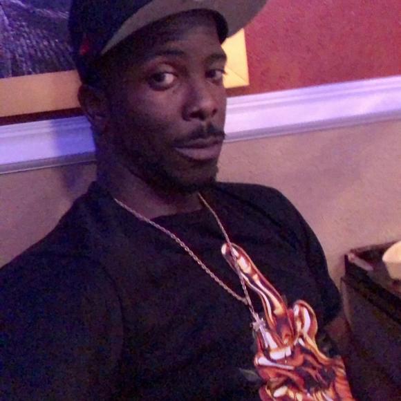 Profile Picture of Ronald Thomas (@ronaldtheogmack) on Poshmark