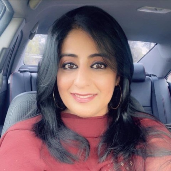 Profile Picture of Sadia Anwar (@sidsad_6) on Poshmark