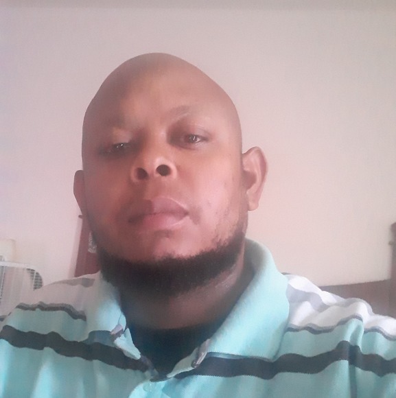 Profile Picture of Timothy Wade (@timothywade621) on Poshmark