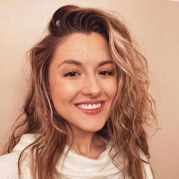 Profile Picture of Tonilynn Serafine (@xo_tonilynn) on Poshmark