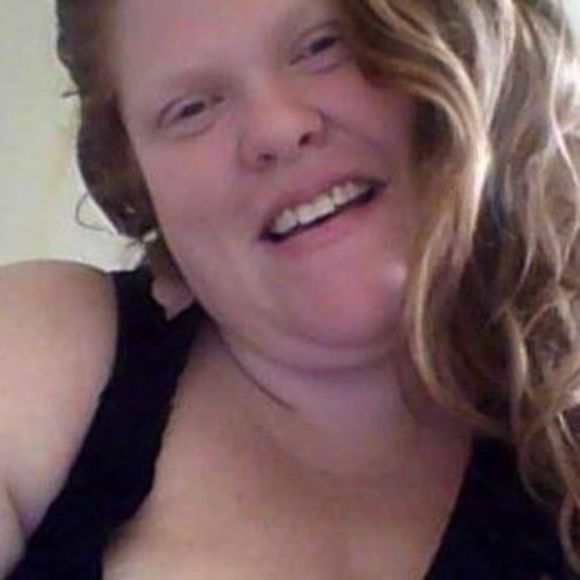 Profile Picture of Angela Ridalls (@angela_ridalls) on Poshmark