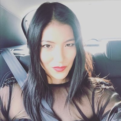 Profile Picture of Akemi Look (@AkemiLook) on Twitter