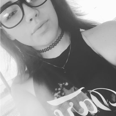 Profile Picture of Casey Larue (@gamer_chick100) on Twitter