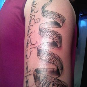 Profile Picture of Taylor Perreault (@sk8trtaylor) on Myspace